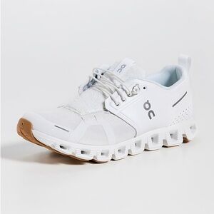 NWOT On Cloud 5 Terry Sneakers